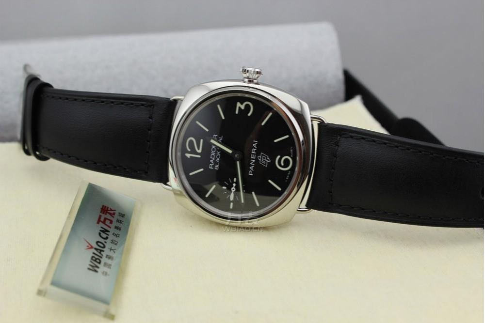 沛纳海和欧米茄哪个好?机械男表卓越非凡各显英姿_万表网