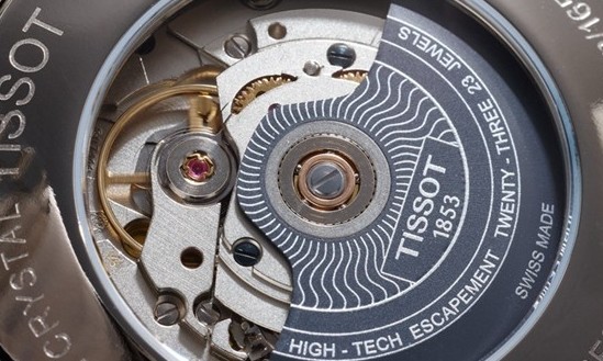 TISSOT Vintage 80 三针腕表 务实温文的表壳搭